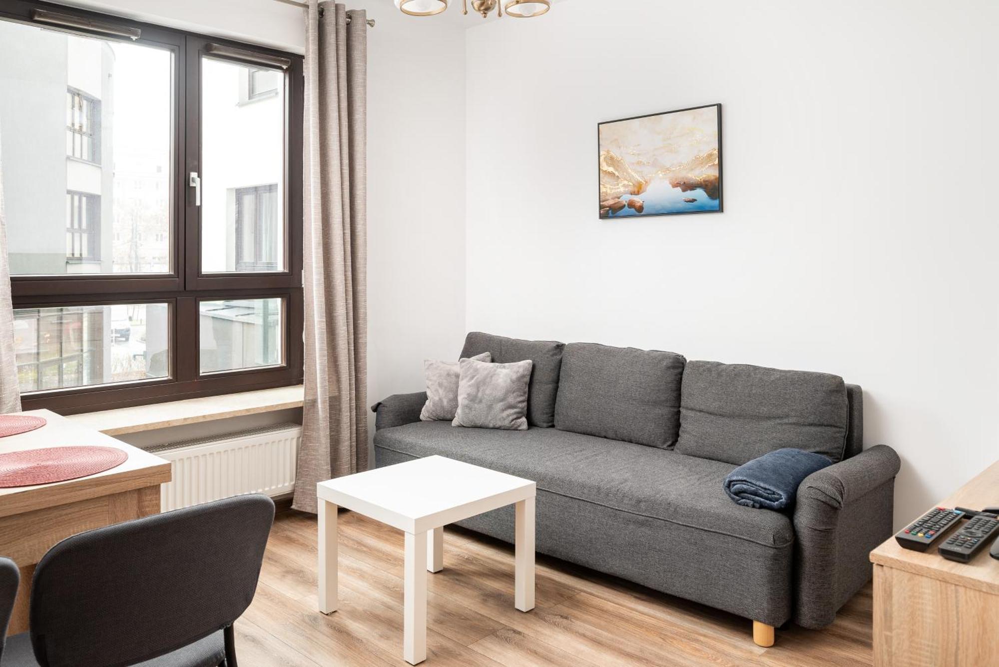 Metro Plocka Cosy Apartment وارسو المظهر الخارجي الصورة