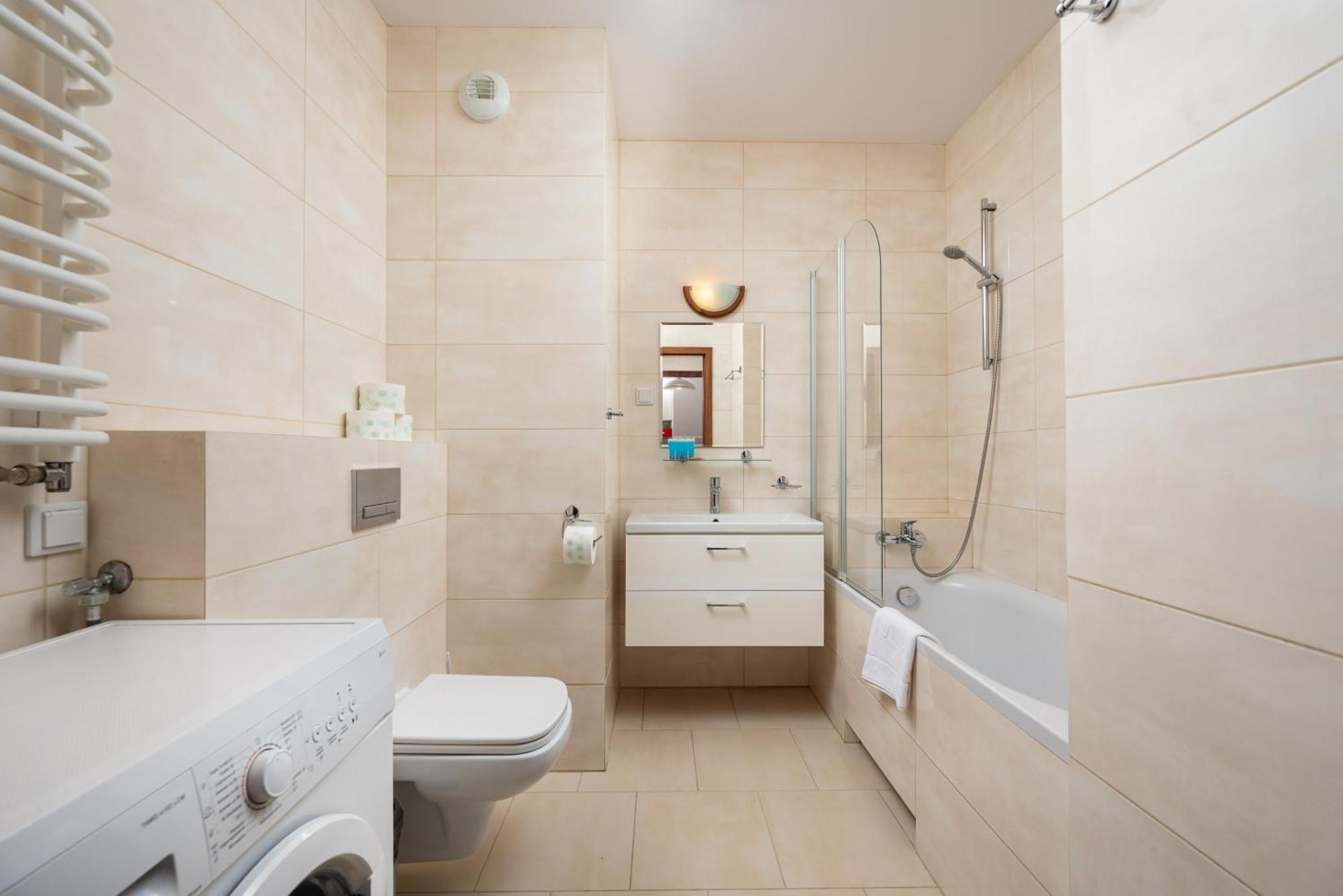 Metro Plocka Cosy Apartment وارسو المظهر الخارجي الصورة